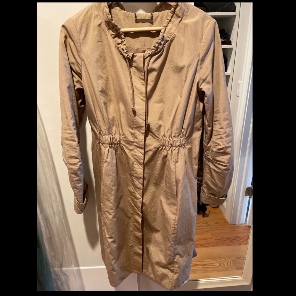 Diane Von furstenberg trench coat excellent condition